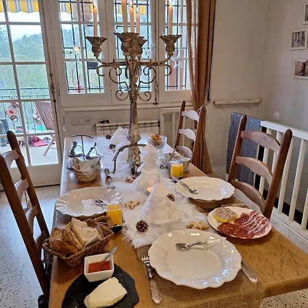Au Jardin D'armand Bed & Breakfast